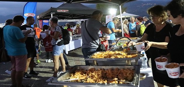 Ένα πλούσιο pasta party για τους δρομείς