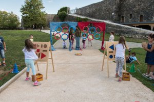 Τα παιδιά έφτιαξαν τα στεφάνια των νικητών