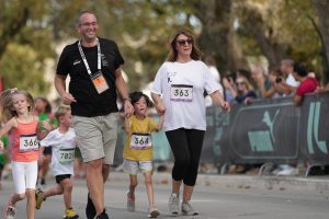 Κερδίζουν έδαφος Family Run και Lake Run Kids Race 