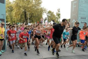 Κερδίζουν έδαφος Family Run και Lake Run Kids Race 